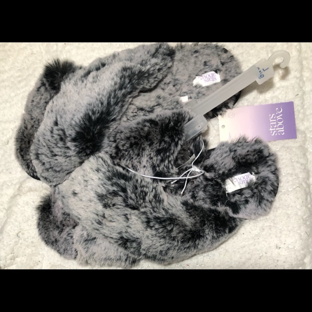 Stars Above Faux Fur Slides
